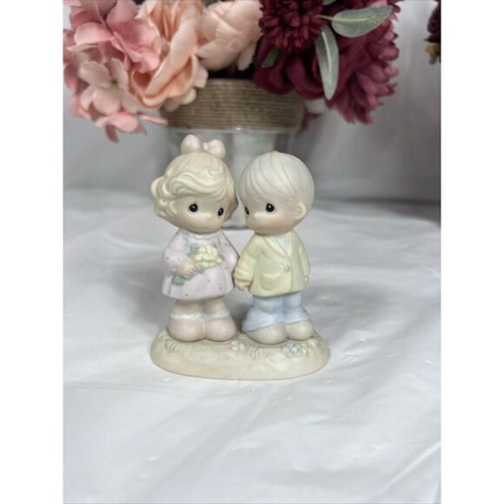 Vintage 96 Little Precious Moments You're Forever‎ In My Heart #139548 Figurine